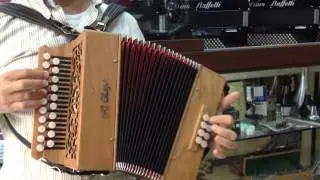 Comprar un acorde&oacute;n diat&oacute;nico o cromatico en Barcelona