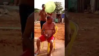 B&ecirc;bado que &eacute; b&ecirc;bado n&atilde;o larga o copo