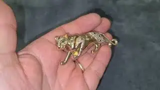 18ct Gold Diamond Sapphire Prowling Panther Brooch