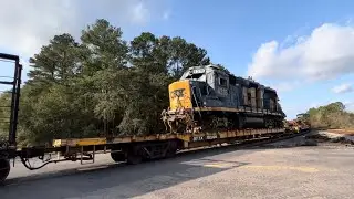 CSX Mixed Freight Train With Damaged locomotive off for scrap Callahan,FL￼