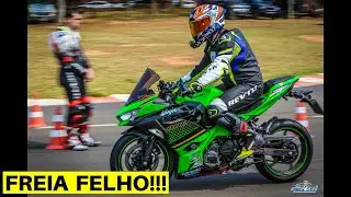 TREINAMENTO - COMO FREIAR OU FREAR OU FRENAR CORRETAMENTE SUA MOTOCICLETA - CURSO DURVAL CARECA