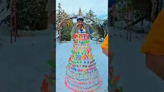 Бедного мальчика высмеяли за то, что он испек снежный торт на свой день рождения 🎂🥳❄️😢