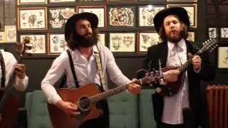 The Dead South - Travellin' Man (Blacksmith Art Studio Sessions)