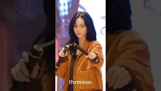 She&rsquo;s good yall 🤟😆 aespa fansign event today in shanghai #aespa #karina
