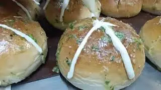 Trending Korean Garlic Cheese Bun | Soft, Creamy & Delicious 😍 | #food #travelvlog #burger #bakery 