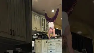 Welcome to ✨KITCHEN GYMNASTICS✨😂 #shorts #gymnast #funny