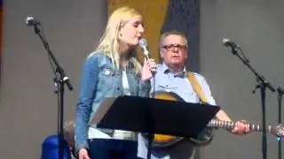 Emilia Lindberg Jesus hjälp mig Arken i Värnamo annandag påsk 2011