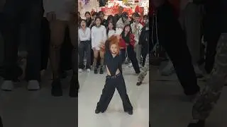 Kpop in public LISA 'ROCKSTAR'