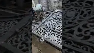 Heavy Main Gate Design For Spanish House