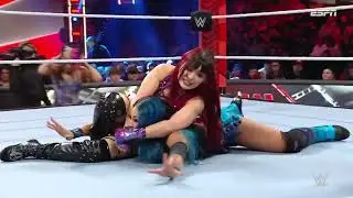 Iyo Sky Vs Mia Yim - WWE RAW 16 de Enero 2023 Español Latino