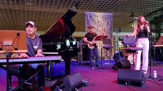Jordan Wei Trio ft. Charlene Su @ Esplanade Concourse (Can't buy me love)