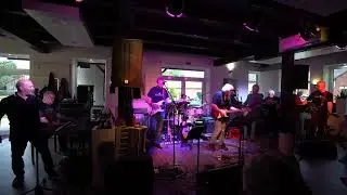 Summer Of 69 - Musik im Salon