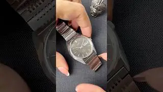 Seiko LM Special brown linen dial reference 5216-8020 with original rare bracelet.