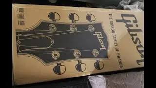Gibson Kirk Douglas Signature SG Custom Inverness Green - Unboxing  Musicians Friend Scratch & Dent!