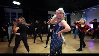 Bachata Lady Style Livia | by Dance Vida | Swedish bachata girl