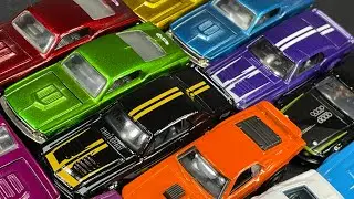 Hot Wheels Ford Mustang Showcase Die Cast Cars 1/64 Scale Models