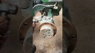 Hammering on stub axle #welding #weldingclass #machine #welding #axle #weldingworkshop