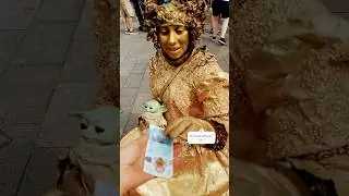 Princess dress / Gold Lady #youtubeshorts #trending #goldstatue #princessdress #goldenstatue #shorts