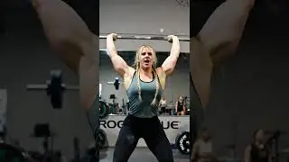 American Fitness Woman Shows Pure Power in Overhead Deadlift 🔥