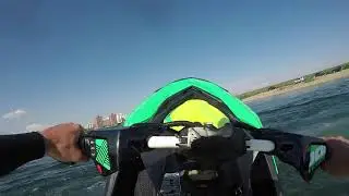 BRP Spark Trixx VS Yamaha SuperJet - Angara