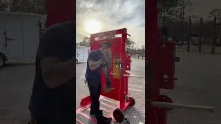 Forcible entry outward swing one man #firefighter #forcibleentry #training