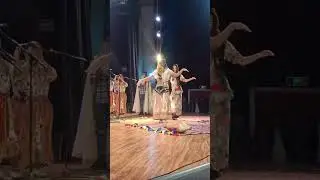 Grand ambiance de femme kabyle 