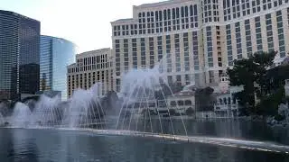 Bellagio Fountains by Shubh_mn