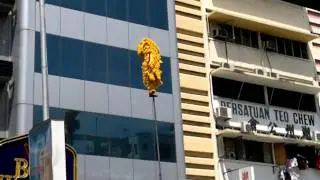 Dangerous Lion Dance Stunt in Kota Kinabalu (HD) Part B