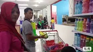 belanja  di Bares genteng