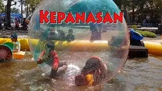 Seru Seruan Masuk Kedalam Bola Gelo or Main Balon Air Hingga Kepanasan - Water ball or balloon