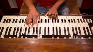 Kareem Kandi 'Hourglass' | Live Studio Session