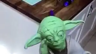 slapping yoda