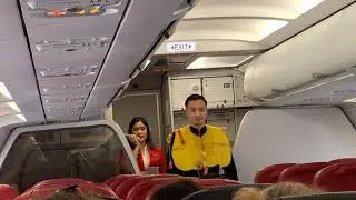 ДЕМОНСТРАЦИЯ ПО БЕЗОПАСНОСТИ ДЛЯ ЭКИПАЖА НА РЕЙСЕ Z2 228 AIR ASIA ИЗ БОРАКАЯ В МАНИЛУ