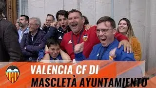 EL VALENCIA CF DI DISFRUTA DE UNA MASCLETÀ INOLVIDABLE EN EL AYUNTAMIENTO
