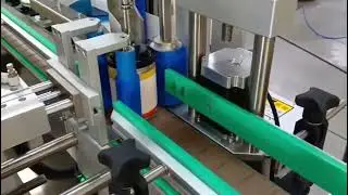 Round bottle labeling machine