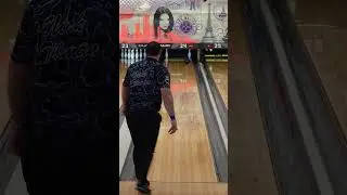 Would You Go LEFT or RIGHT Side?🤔 #bowlingtournament #pba #fyp #bowling