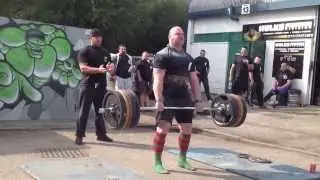 280kg raw deadlift