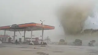 Unstoppable cyclone Biparjoy with powerful wind, causing damage in India and Pakistan