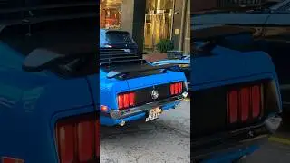 Supercars in Milan #fordmustang #carspotting #supercarsofmilan #mustang #supercarsinmilan #carspot
