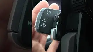 The new Audi Q3 has this new Switch Gear Concept for Indicators 💡!