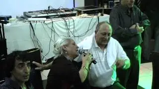 יעקוב נשאווי וסביחה מרמת השרון בחפלה בים המלח