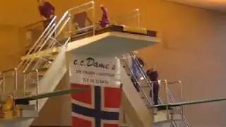 Comic dive