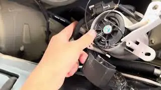 Kia Sedona automatic rear door won&rsquo;t open