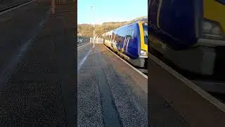 Northern Trains 195131 arriving at Halifax 20/2/25