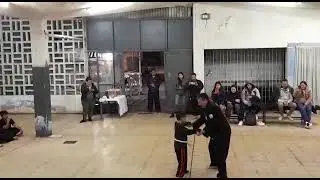 Exhibici&oacute;n de cintur&oacute;n blanco