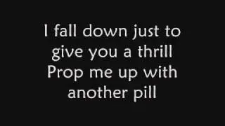 Garbage - I think I'm paranoid (Lyrics)