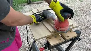 Black and Decker Random Orbit Sander Demonstration