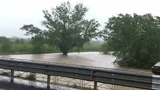 Alluvione Castel Guelfo, Via Dozza direzione Imola. Vista dal ponte
