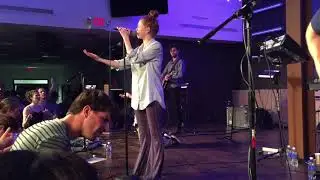 Spontaneous Raw Moment || Steffany Gretzinger ||Jeremy Riddle