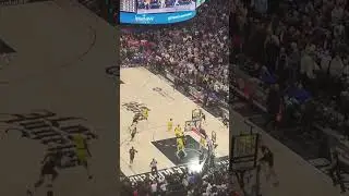 На игре НБА 🎉 Lebron James #top #топ #lakers #nba #lebronjames #losangeles #losangeleslakers #best